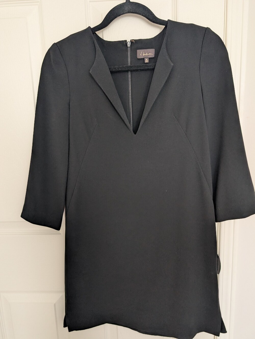 ❤️2 FOR 20❤️ Babaton Sleek Black V-Neck Shift Dress